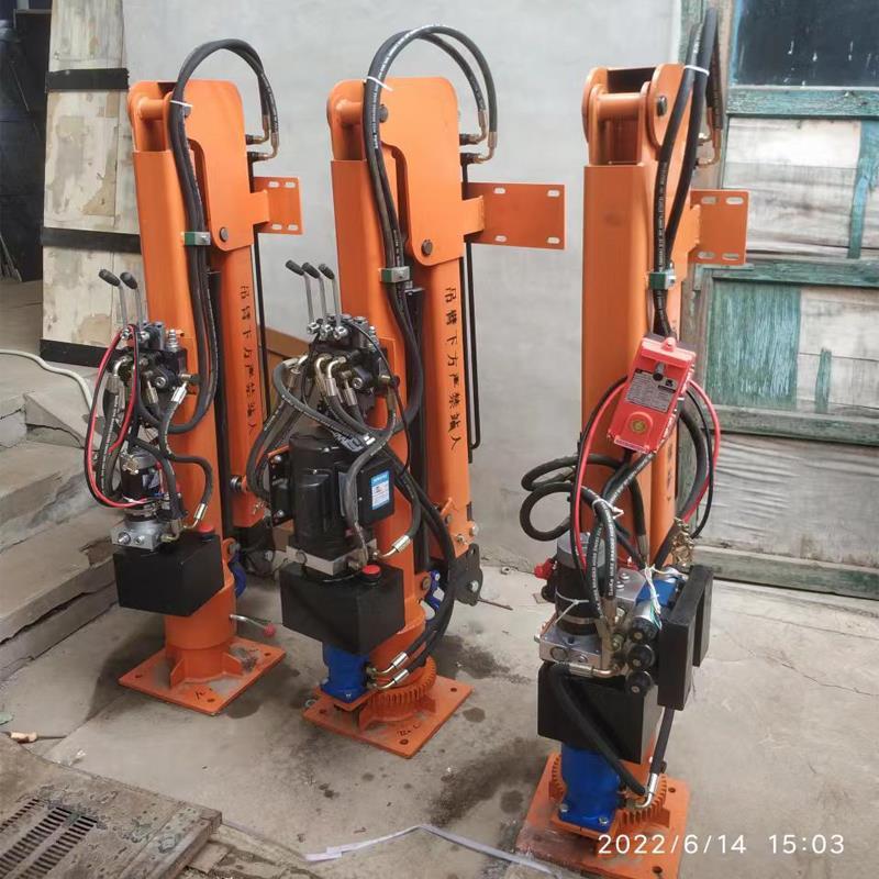 长安区重汽蓝牌随车吊 3.2吨 国六动力强 液压驱动 农用自卸起重机